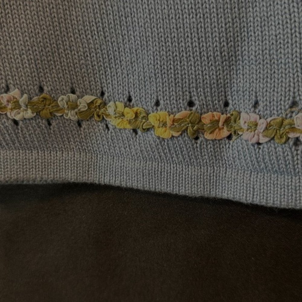 NWT Baby Gap Sweater w flowers 4xl - Picture 7 of 11
